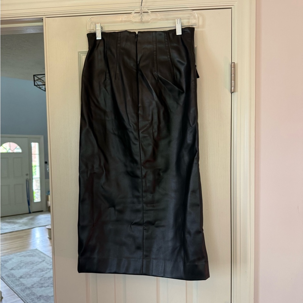 ANN TAYLOR Faux Leather Midi Skirt with Gold Buttons Size 2 - Picture 9 of 15